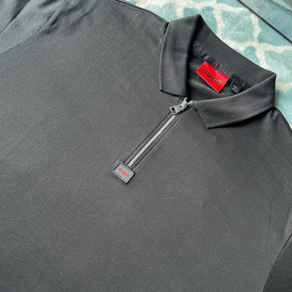 🖤 Hugo Bosss Zip-Up Polo 🖤 - Picture 4 of 8